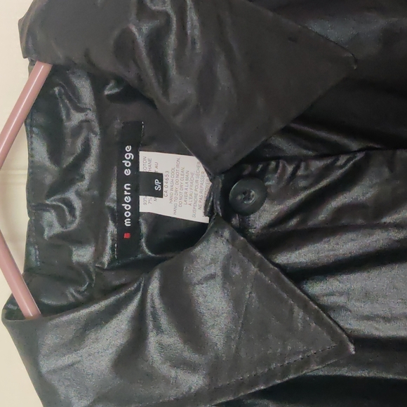 Vintage Metallic black leather like long trench contemporary coat Vintage - Picture 2 of 6